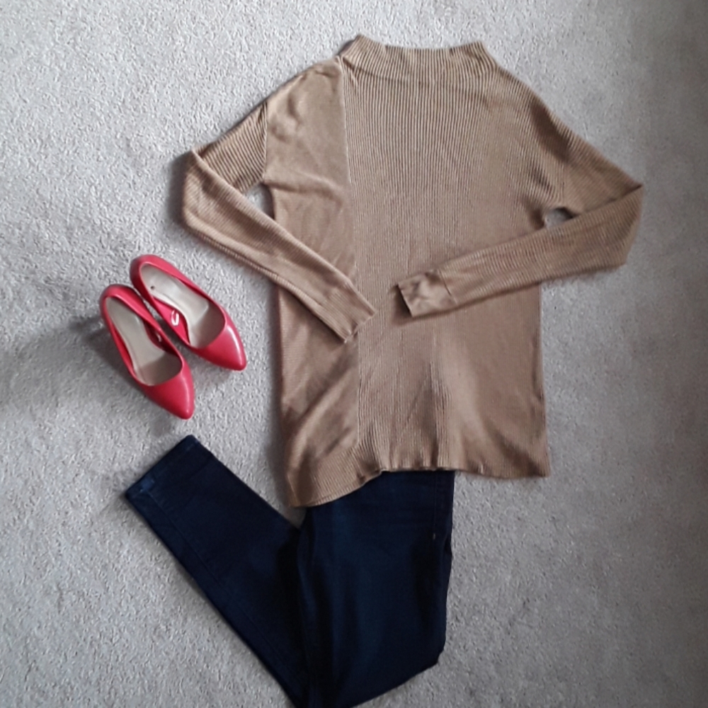 🐖Halogen xs nude tan colored sweater - Picture 1 of 4